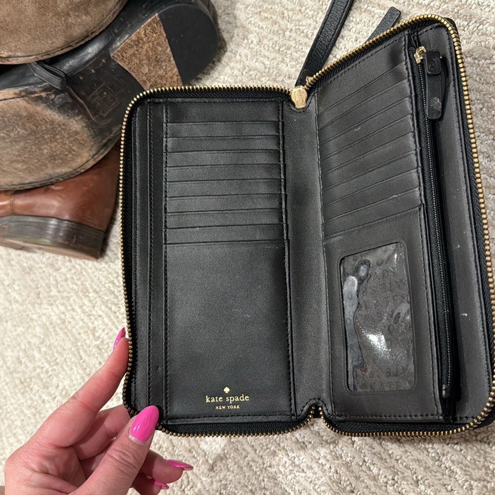 Kate Spade Wallet - Picture 2 of 3